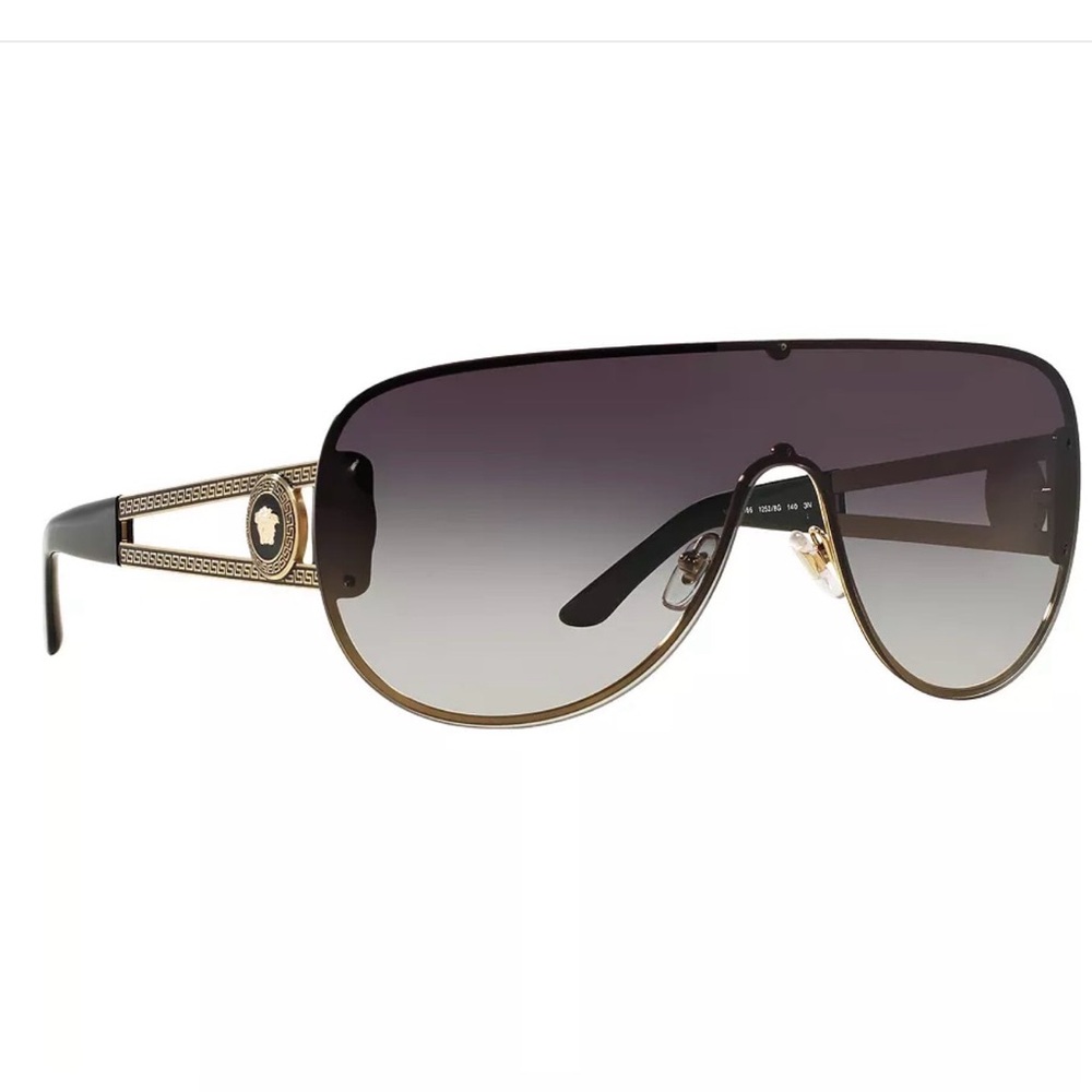 STUNNING Versace Sunglasses, VE2166. In excellent Preowned Condition.